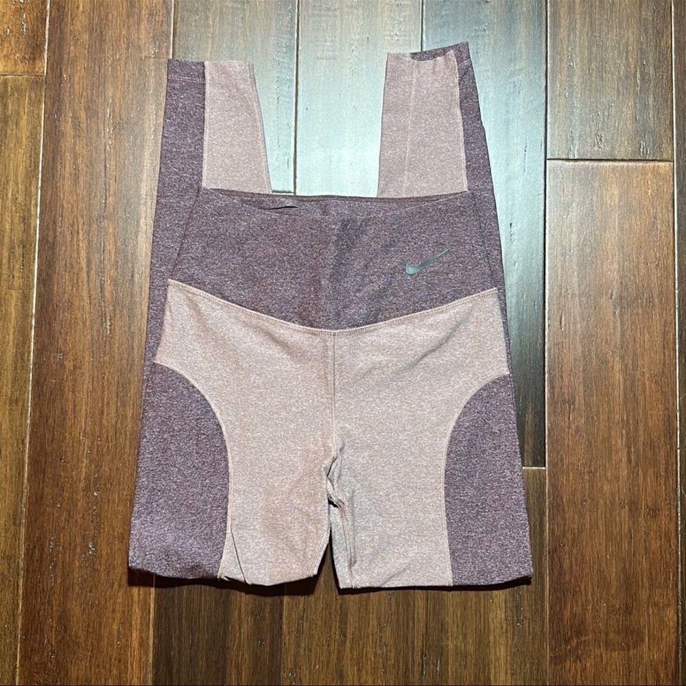 Nike Ladies Leggings 